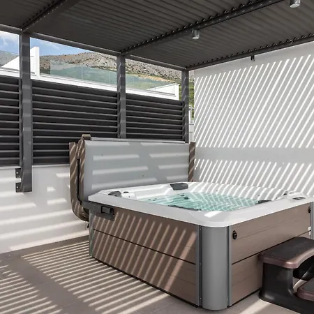 In Croatia Near Adriatic Coast Vila *