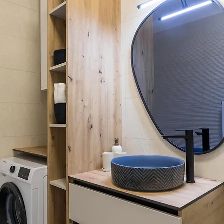 In Croatia Near Adriatic Coast Vila Podstrana