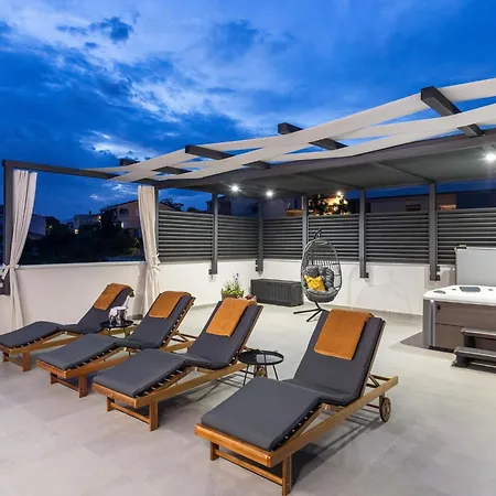 Vila In Croatia Near Adriatic Coast Podstrana